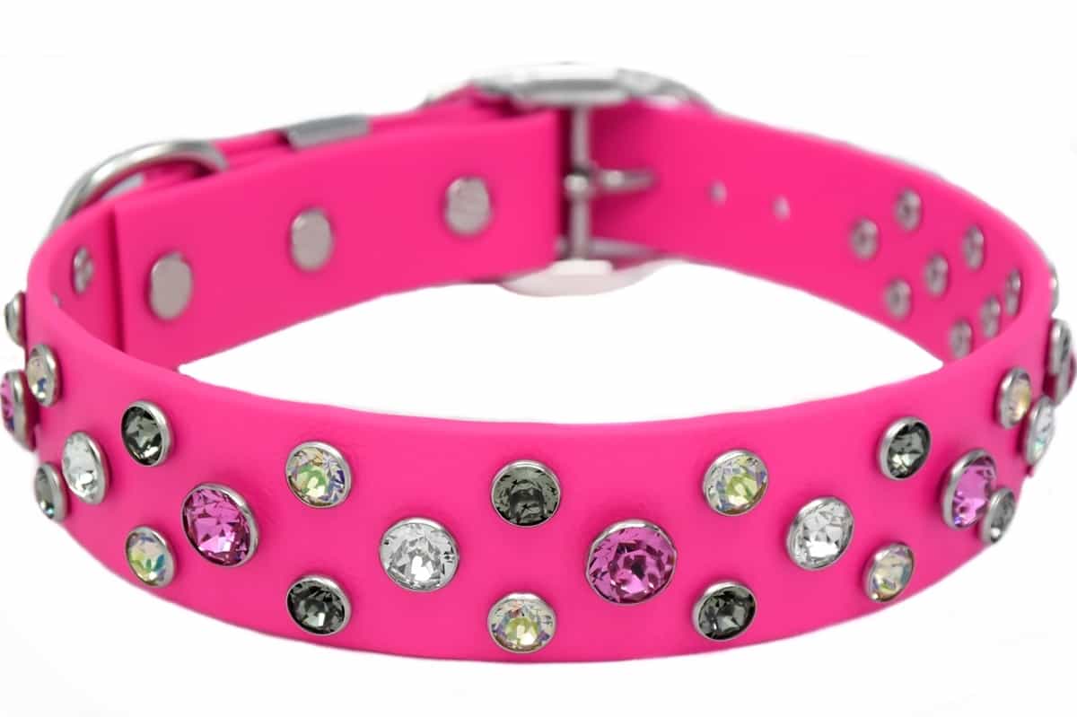 Pretty in Pink Collars by Kitt