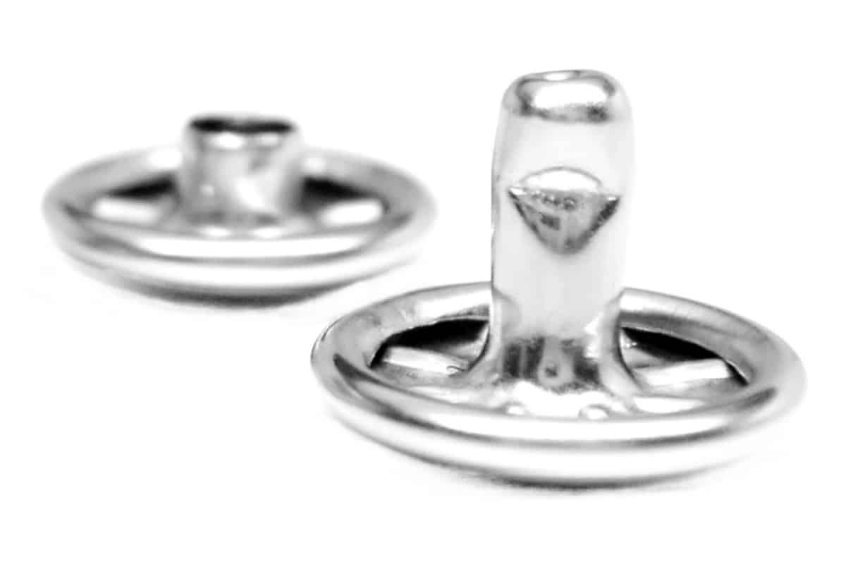 Rivet Plain